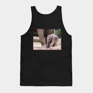 Baby elephant takes his first steps Tank Top